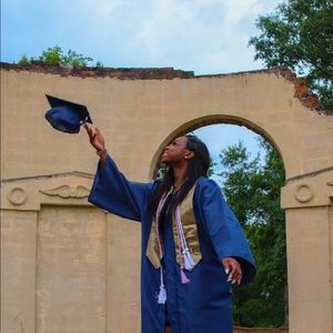 Meet your Posher, Andrea